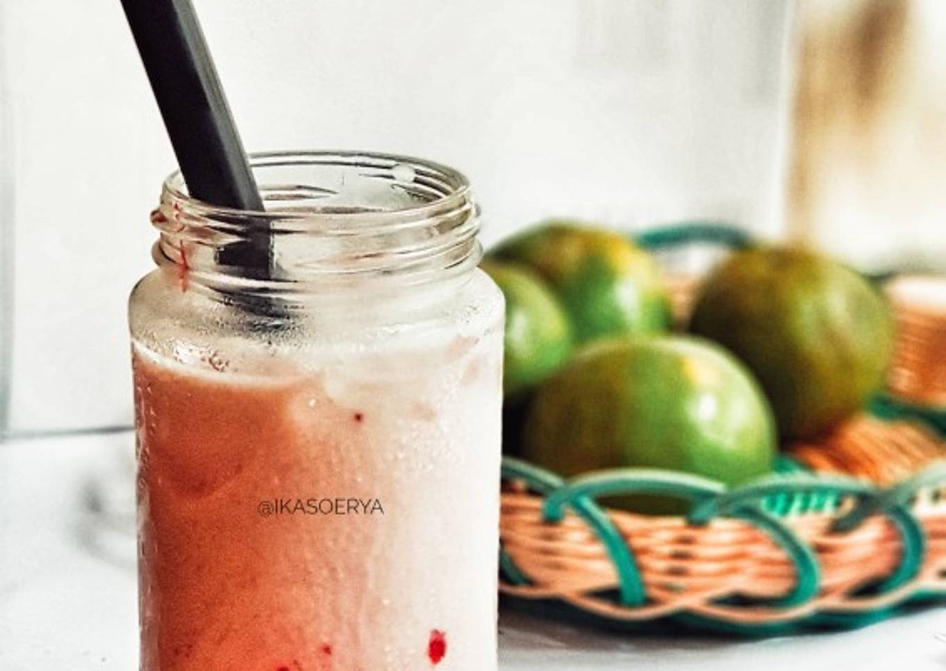 Strawberry Milk Ala Korea