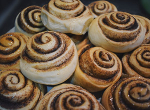 Una foto de Rollos de canela •Cinnamon rolls•