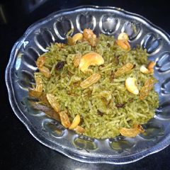 A picture of Spinach Rice.