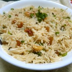 A picture of Cashewnut Peas Pulao.