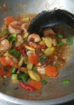 Foto resep Udang sayur manis asam pedas.
