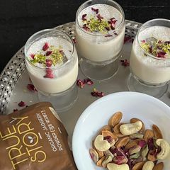 A picture of Healthy Oats Thandai (Holi Special).