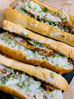 A picture of Shawarma 🥙 Burgers 🍔 With Yogurt & cucumber 🥒 Dip.