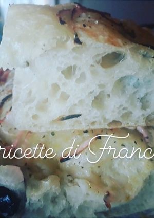 Foto di Focaccia veloce - soffice e molto alveolata