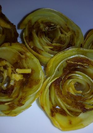 A picture of Baked potatoes roses #potatoescontest.