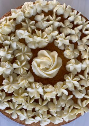 A picture of Mawa malai eggless cake.