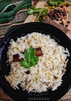 A picture of Simple fried rice.