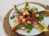Ensalada de Endivias, Tomate Raf y Patata al Pil Pil