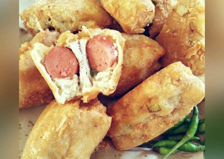 Tongsis Crispy (Tahu kopong di isi sosis)ย  ๐