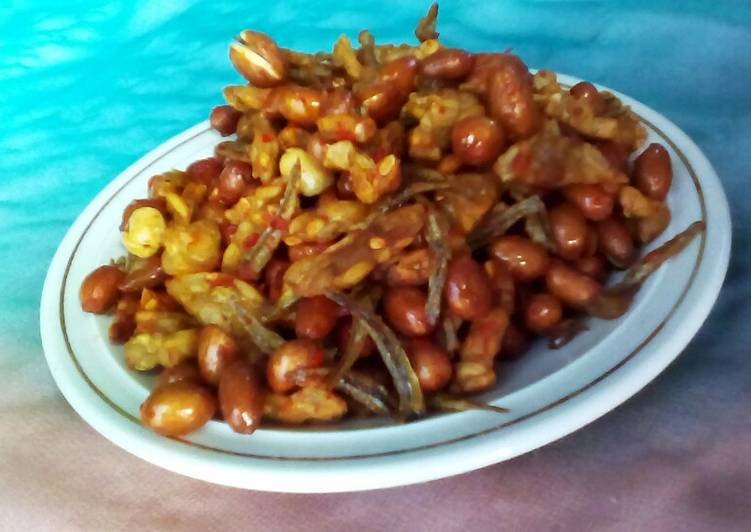 Cara termudah untuk Musim Gugur AppetizingIkan teri tempe kacang balado kering