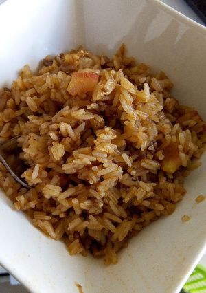 A picture of Chinese Fried rice.