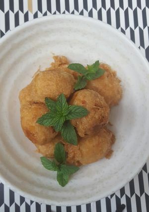 A picture of Yam balls.