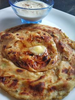 পাঞ্জাবি লাচ্ছা আলু পরোটা (punjabi laccha alu paratha recipe in bengali) রেসিপির প্রধান ছবি