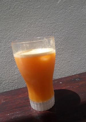 Una foto de Jugo de Naranja y Zanahoria