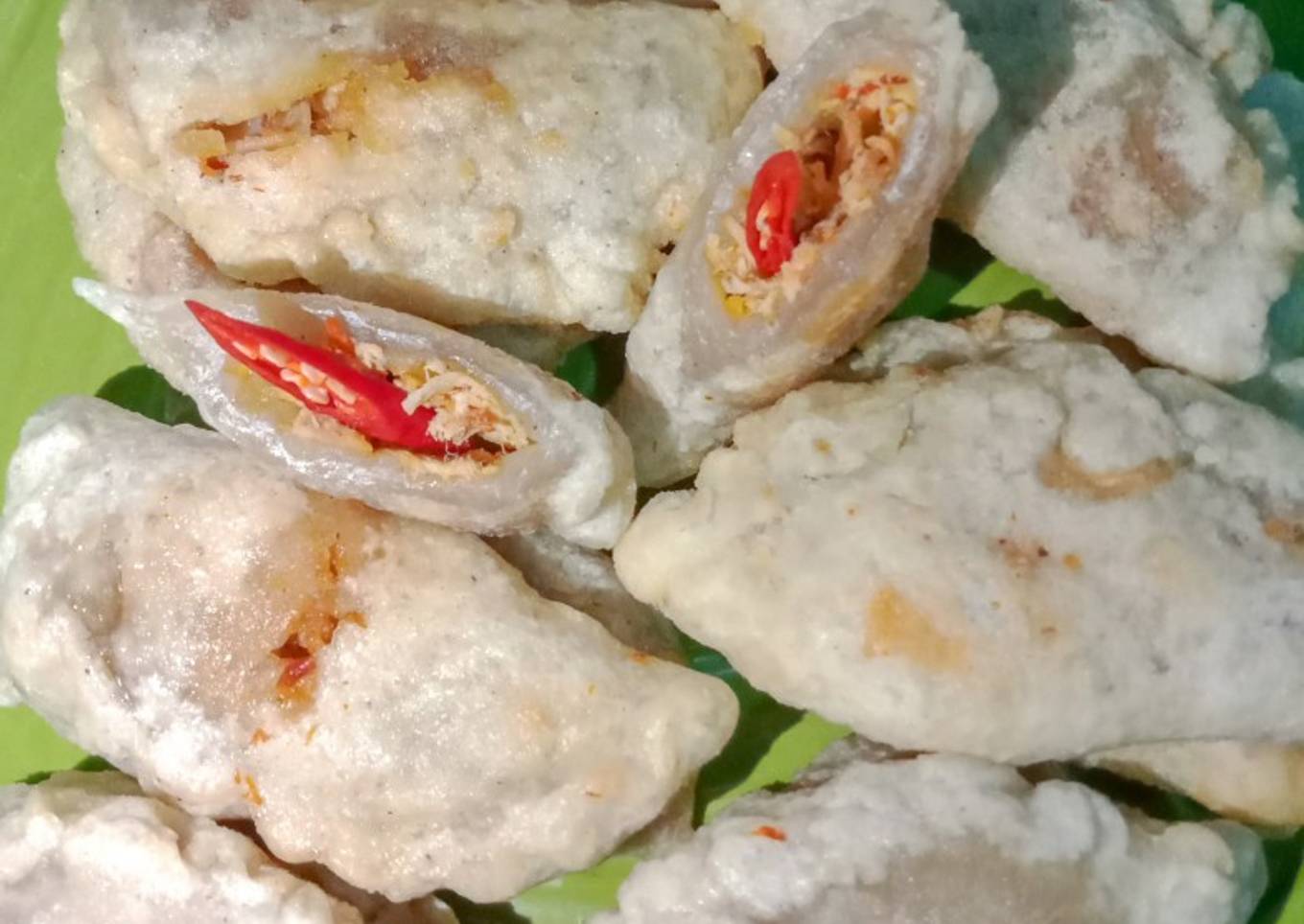 Jarum suntik dengan ayam pedas