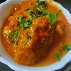 A picture of Kaddu kofta curry.