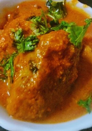 A picture of Kaddu kofta curry.