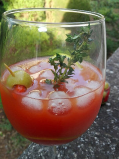 Una foto de Cocktail de vodka y zumo de tomate (Bloody Mary)