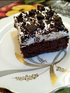 صورة لوصفة كيكة السبع ملاعق بالشوكولاتة مع الكريمة وبسكويت أوريو 😋❤️