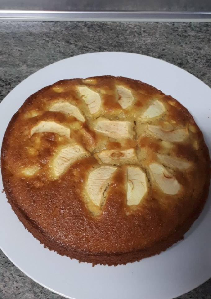 Una foto de Bizcocho casero de manzana y coco