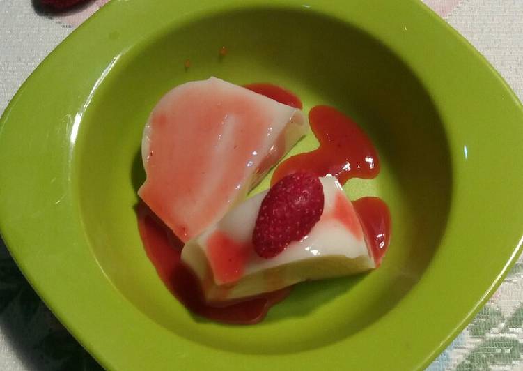 Resep Puding Susu Saus Strawbery | Bahan Membuat Puding Susu Saus Strawbery Yang Menggugah Selera