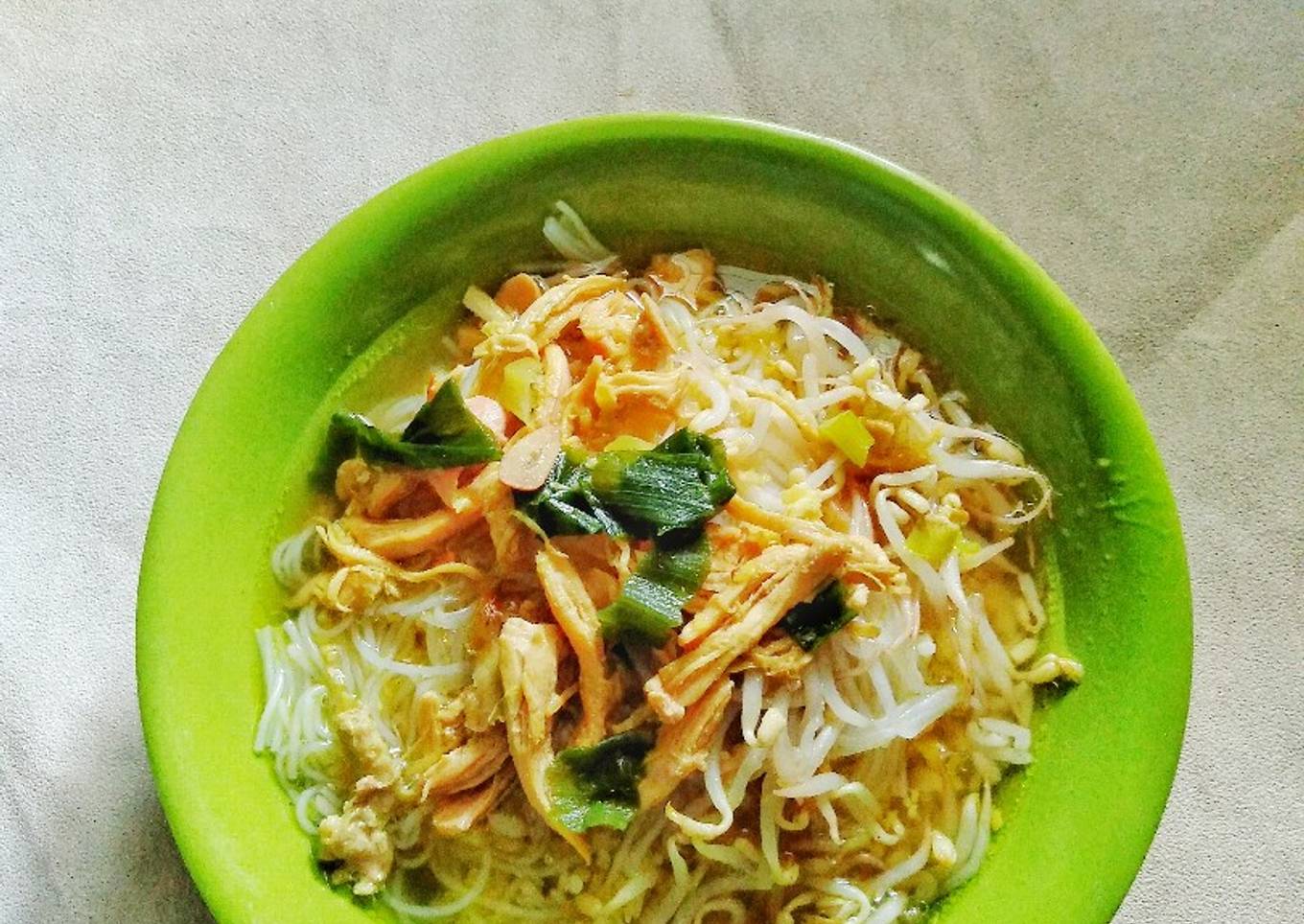 Soto Semarang Ala Pak Eko Blangkon