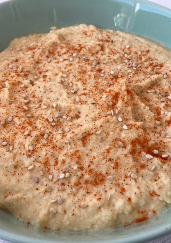 Una foto de Hummus