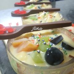 A picture of Fruit custard.