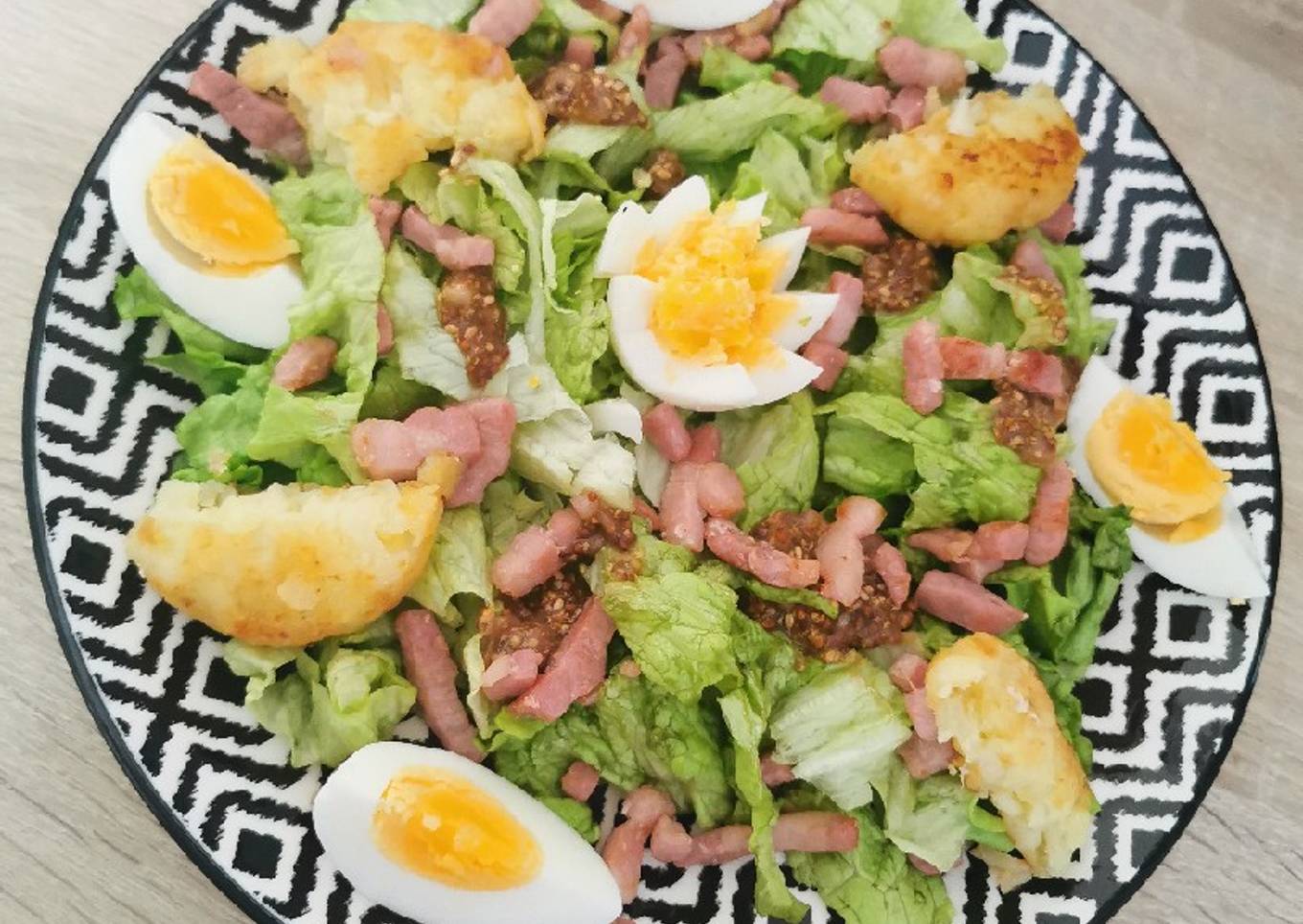 Step-by-Step Guide to Make Ultimate Salade, lardons pomme rostie, oeuf