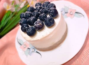 Foto di Mini ceeskake light con yogurt greco e mirtilli