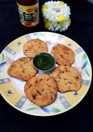 मधुर वड़ा (Madhur vada recipe in Hindi) रेसिपी मुख्य फोटो