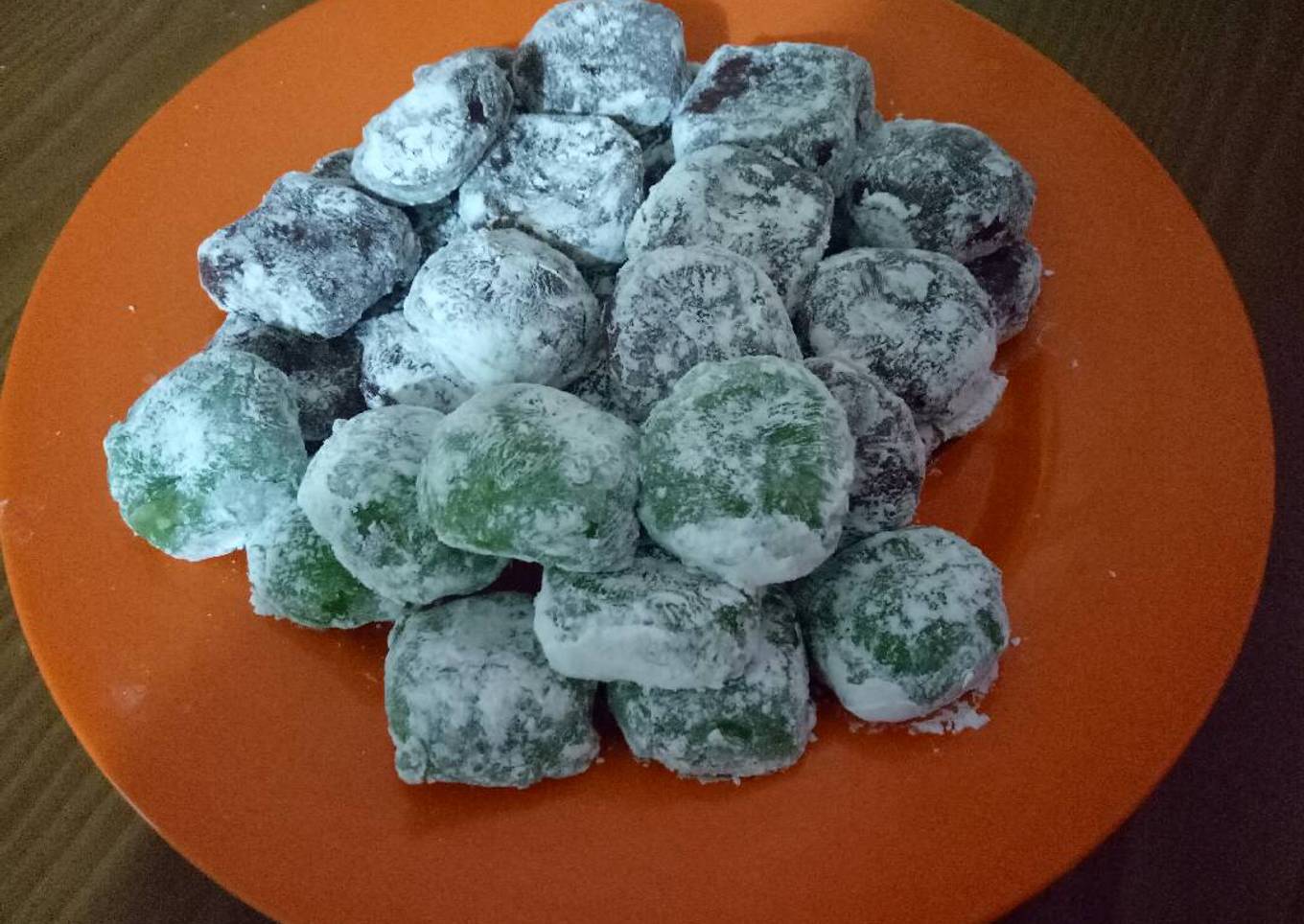 Resep Mochi pandan isi kacang mete