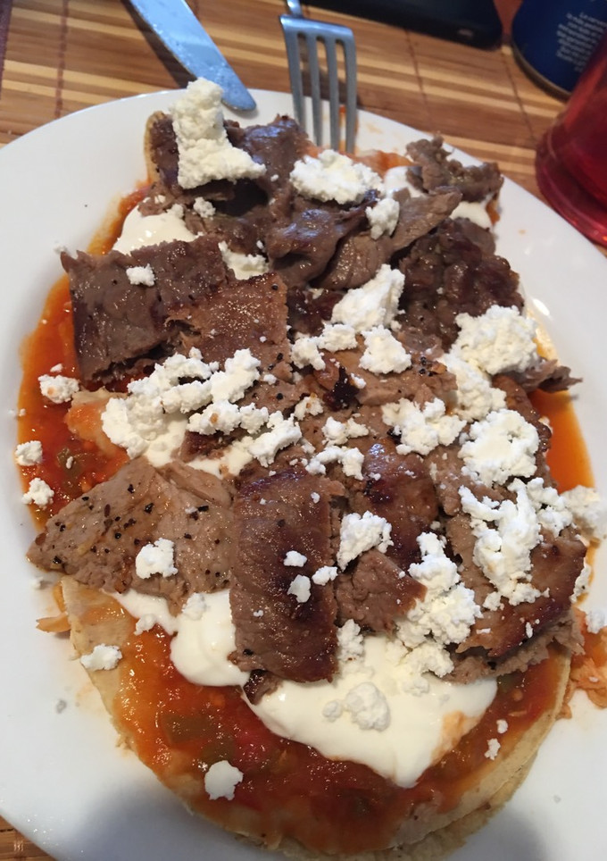 Una foto de Enchiladas rojas