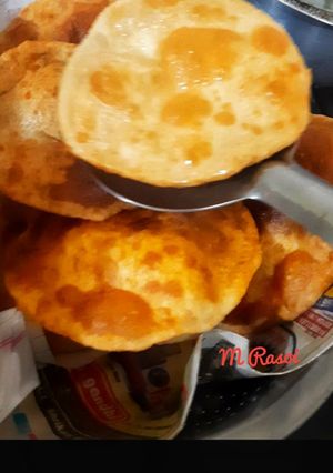 बटाटा पूरी रेसिपी चे मुख्य फोटो 