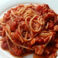 A picture of Vickys Bacon & Tomato Spaghetti, GF DF EF SF NF.