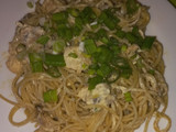 Pasta cremosa de pollo y champiñones