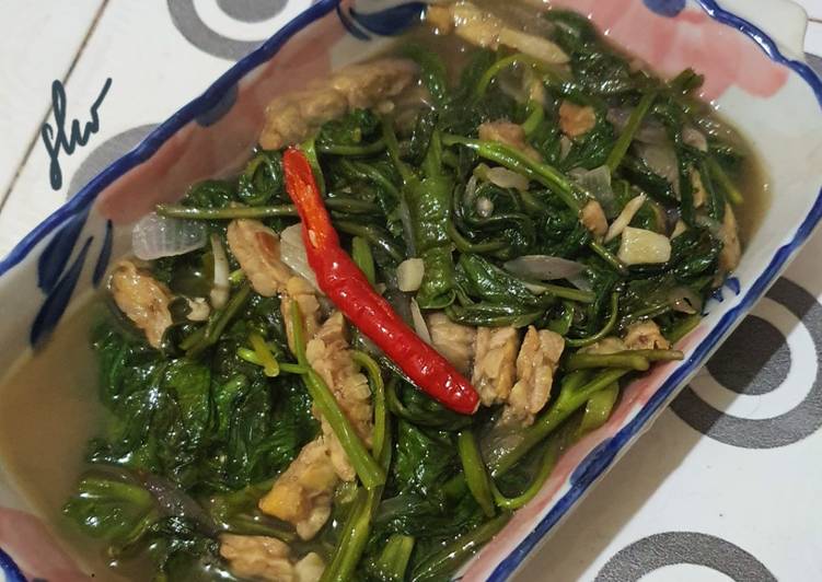 Bahan Cah Kangkung Saus Tiram | Cara Bikin Cah Kangkung Saus Tiram Yang Enak Banget