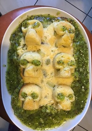 Une photo de Gâteau crânes aux kiwis et citron avec sa compote de kiwis