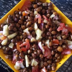 A picture of Chana chat.