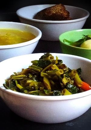 কলমি শাক ভাজা (kalmi saag bhaja recipe in bengali) রেসিপির প্রধান ছবি