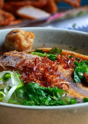 Hình của món Bánh canh chả cá nha trang.