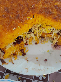 عکسی از دستور ته چین مرغ مجلسی