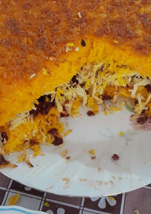 عکسی از دستور ته چین مرغ مجلسی