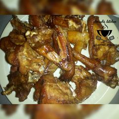 A picture of Fried chicken.