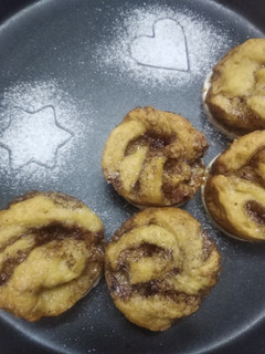 A picture of No yeast cinnamon rolls.