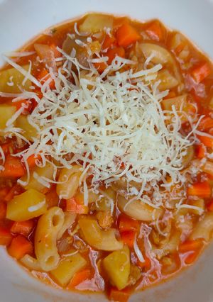 Foto resep Bolognese Macaroni Soup