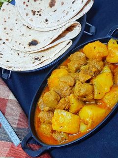 आलू सोयाबीन की सब्जी (aloo soyabeen ki sabzi recipe in Hindi) रेसिपी मुख्य फोटो
