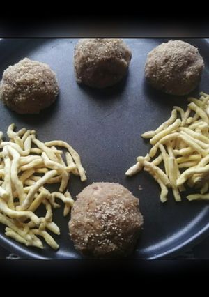 ચુરમા લાડુ (Churma Laddu recipe in gujarati) રેસીપી મુખ્ય ફોટો