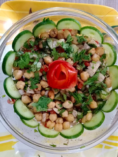 સલાડ (Salad Recipe In Gujarati) રેસીપી મુખ્ય ફોટો