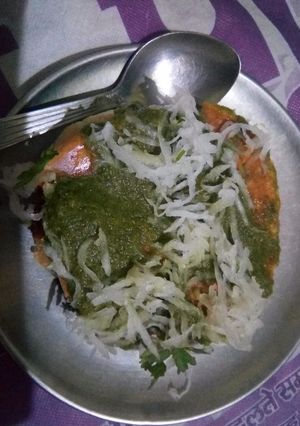 A picture of Aloo tikki.